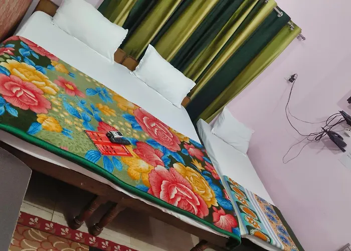 Jamuna Paying Guest House