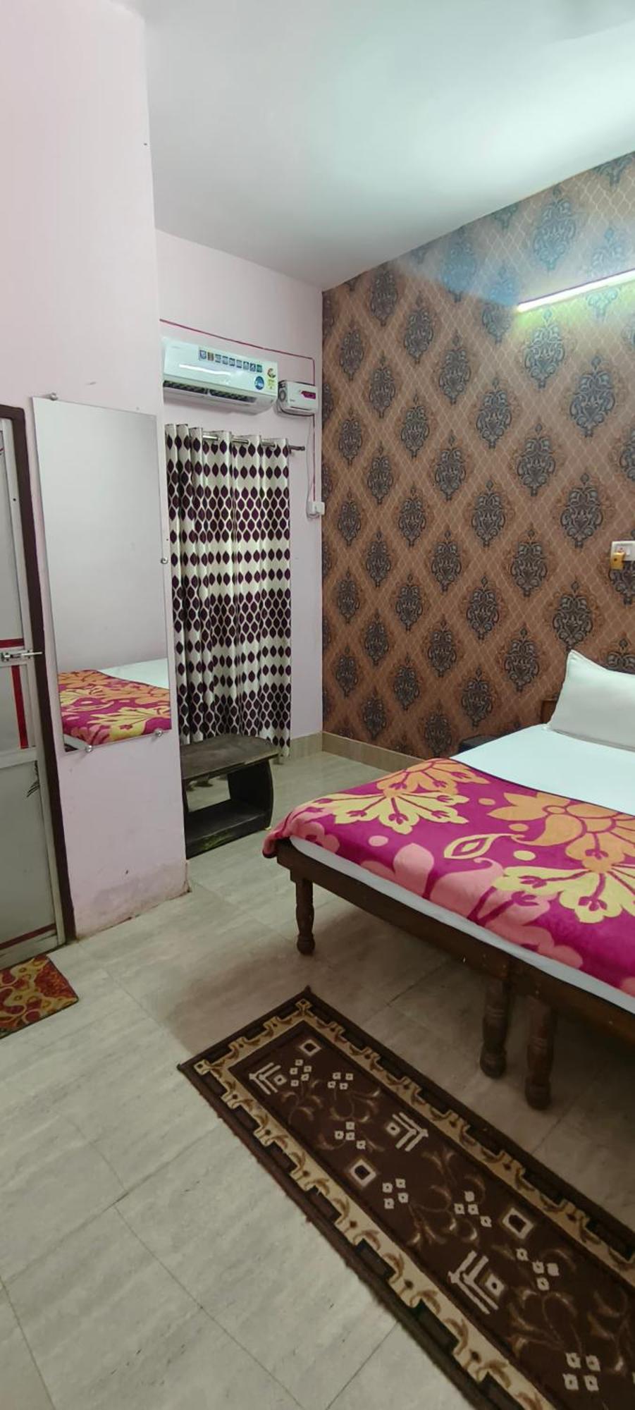 Jamuna Paying Guest house *